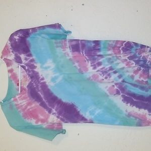 Short sleeved Tie-Dyed Hanes tee